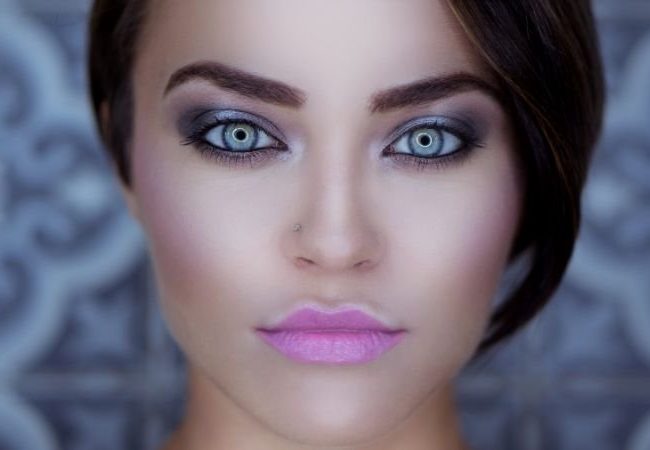 3 Best Eyeshadow Colors For Grey Eyes