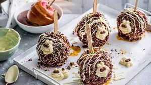 You can now make Colin the Caterpillar toffee apples at home and they’re so easy
