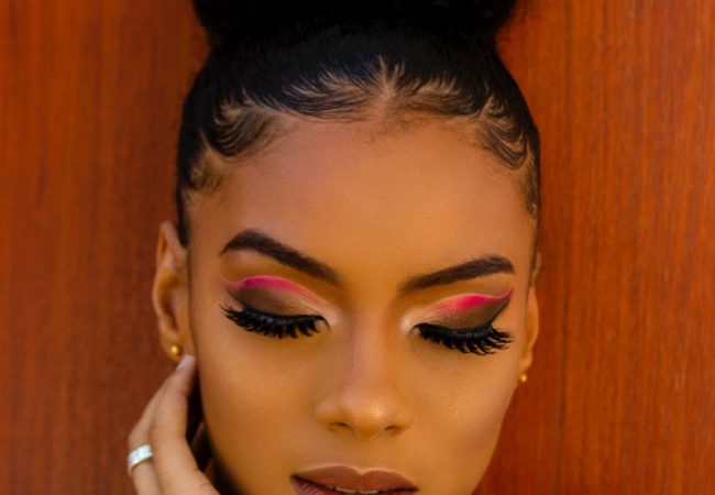 10 Stunning Ways To Slay Your Fall Look With Brown Lipstick