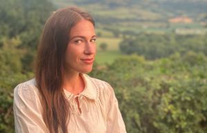 Bella Mackie talks How to Kill Your Family and the rage she wants women to take from it
