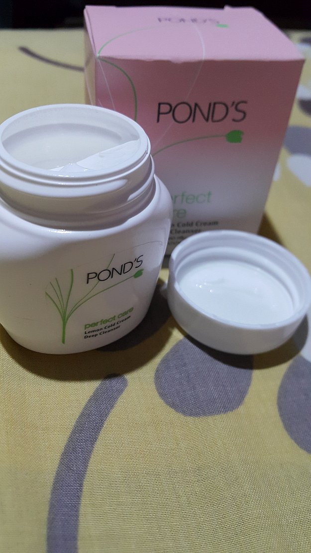 Makeup Product Review: Pond’s Cold Cream Deep Cleanser