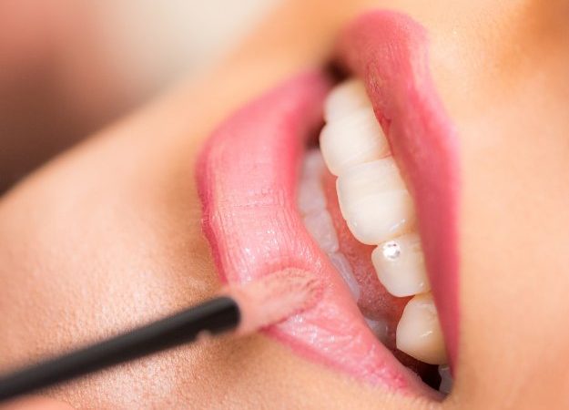 Apply Liquid Lipstick Like a Pro With These Easy Steps