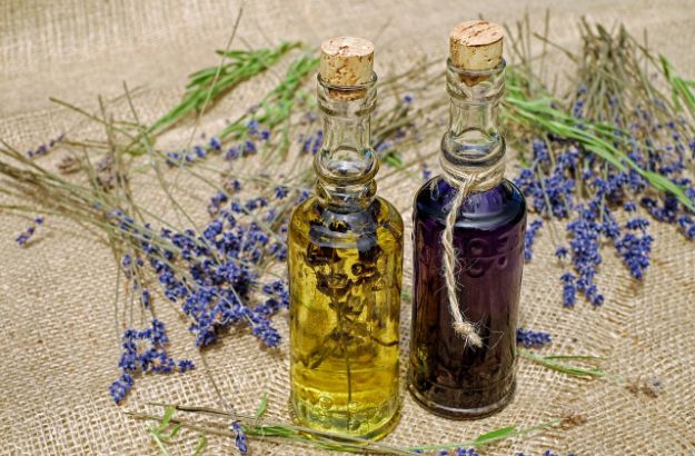 The Best Essential Oils for Beautiful Skin